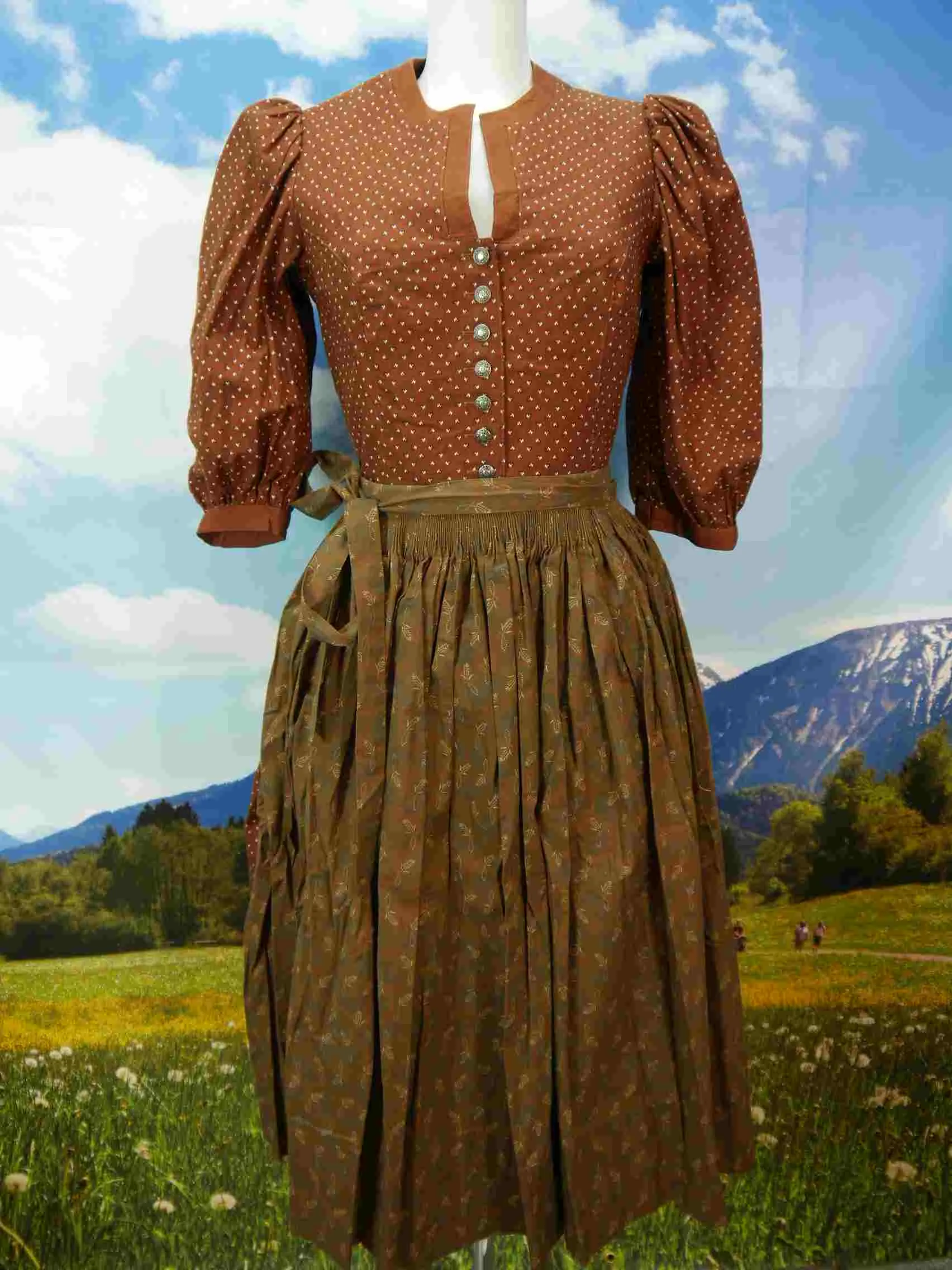 Alpenland C&A neuwertig braun sagenhaftes Dirndl mit Schürze Gr.42