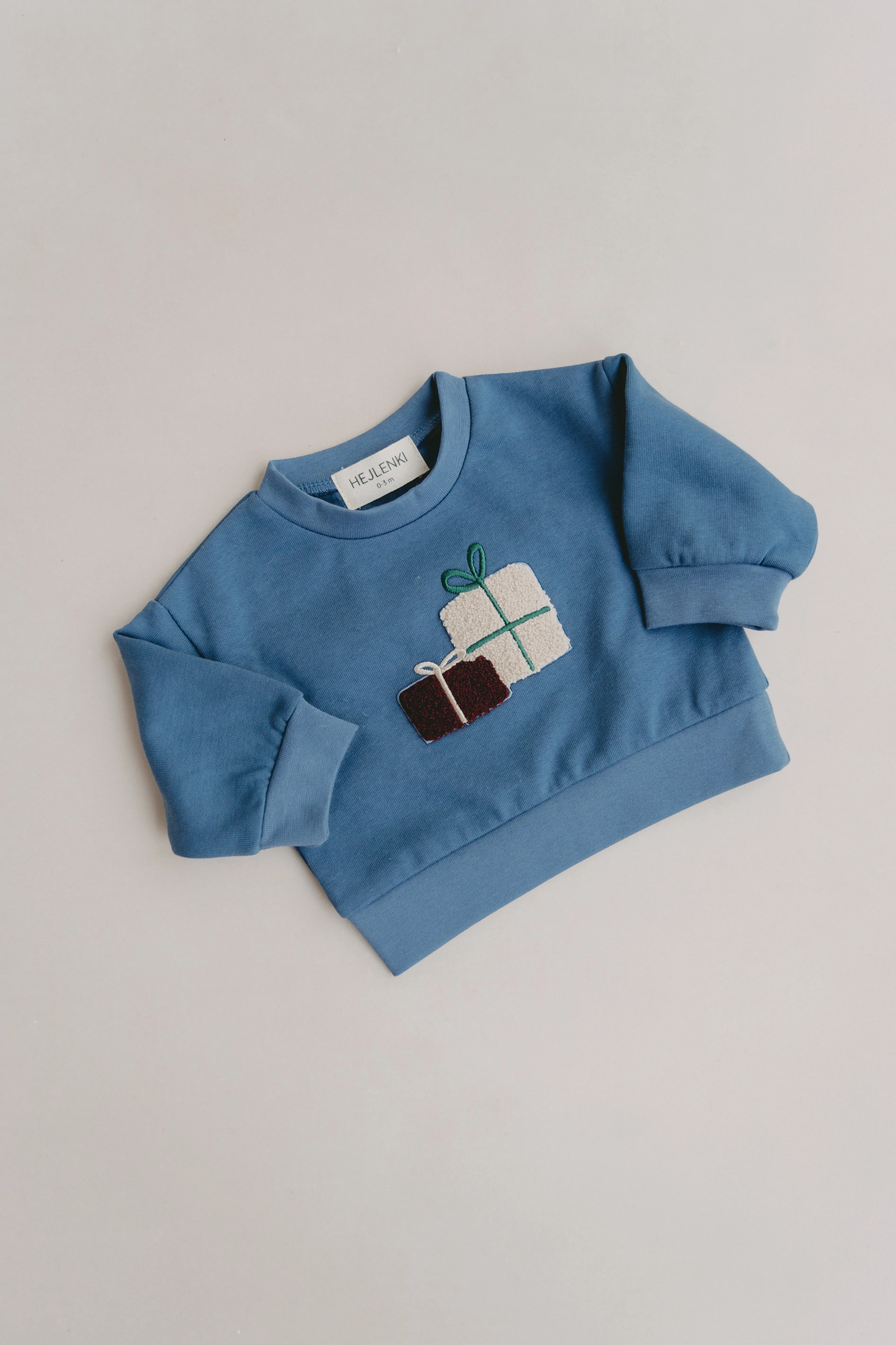 CHRISTMAS GIFT SWEATER