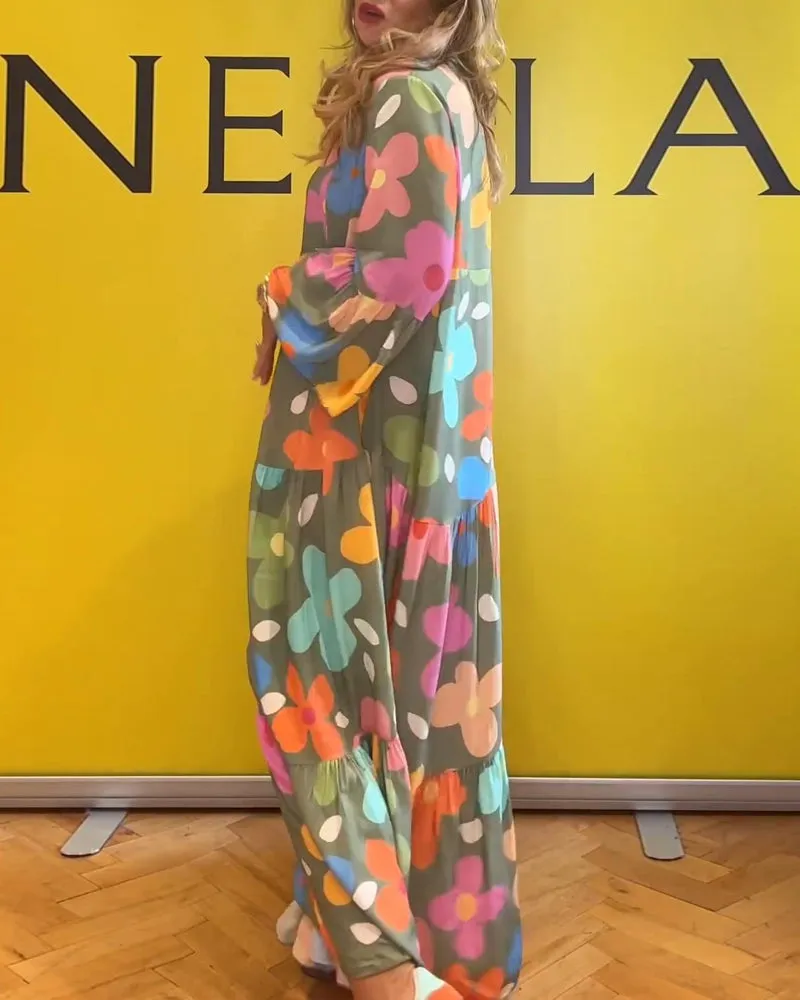 Lässiges Kleid mit Trompetenärmeln und Blumenmuster