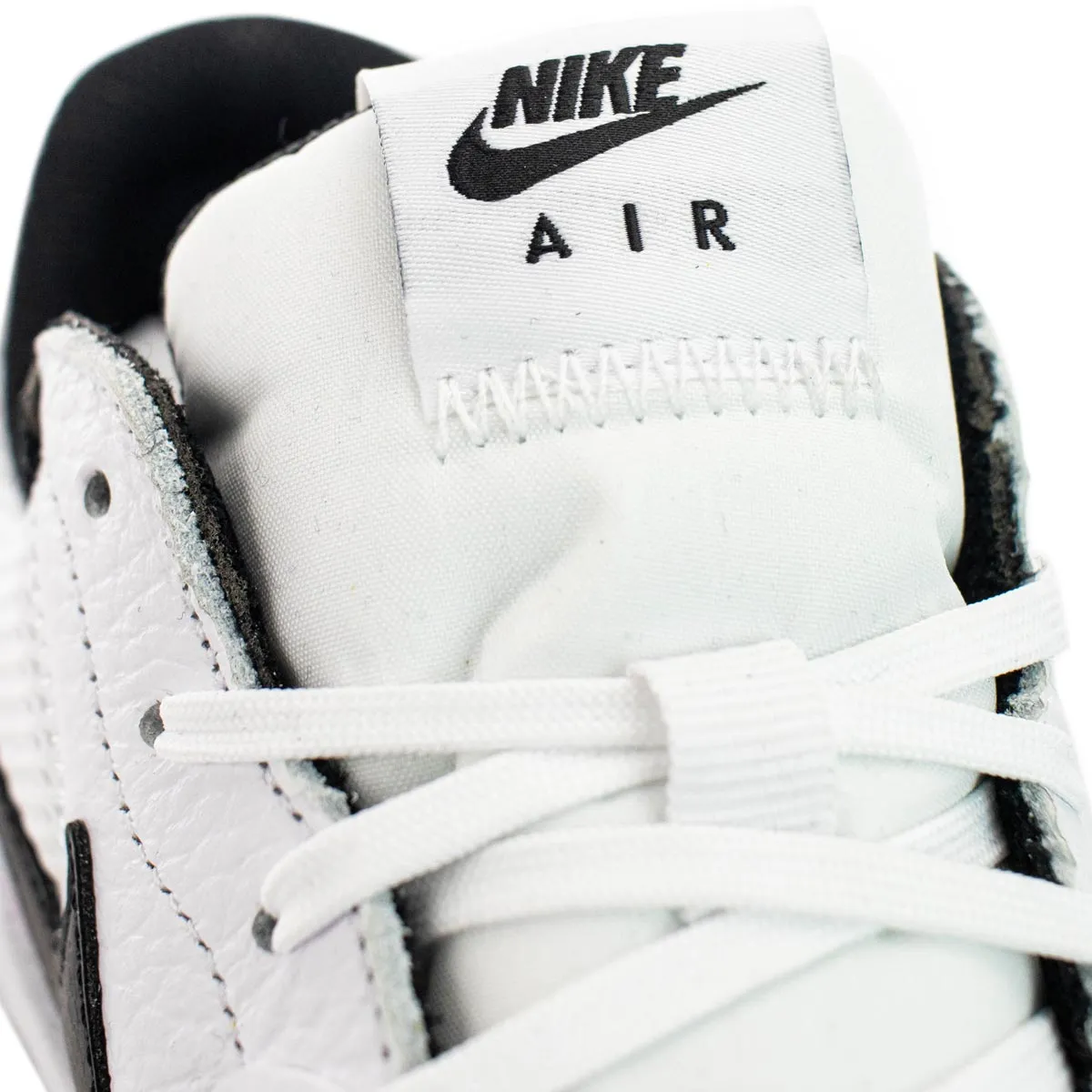Nike Air Max Excee WMNS CD5432-118 - weiss-schwarz