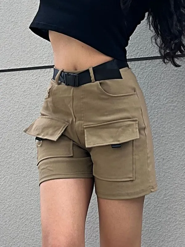 Shorts mit mehreren Taschen und hohem Bund