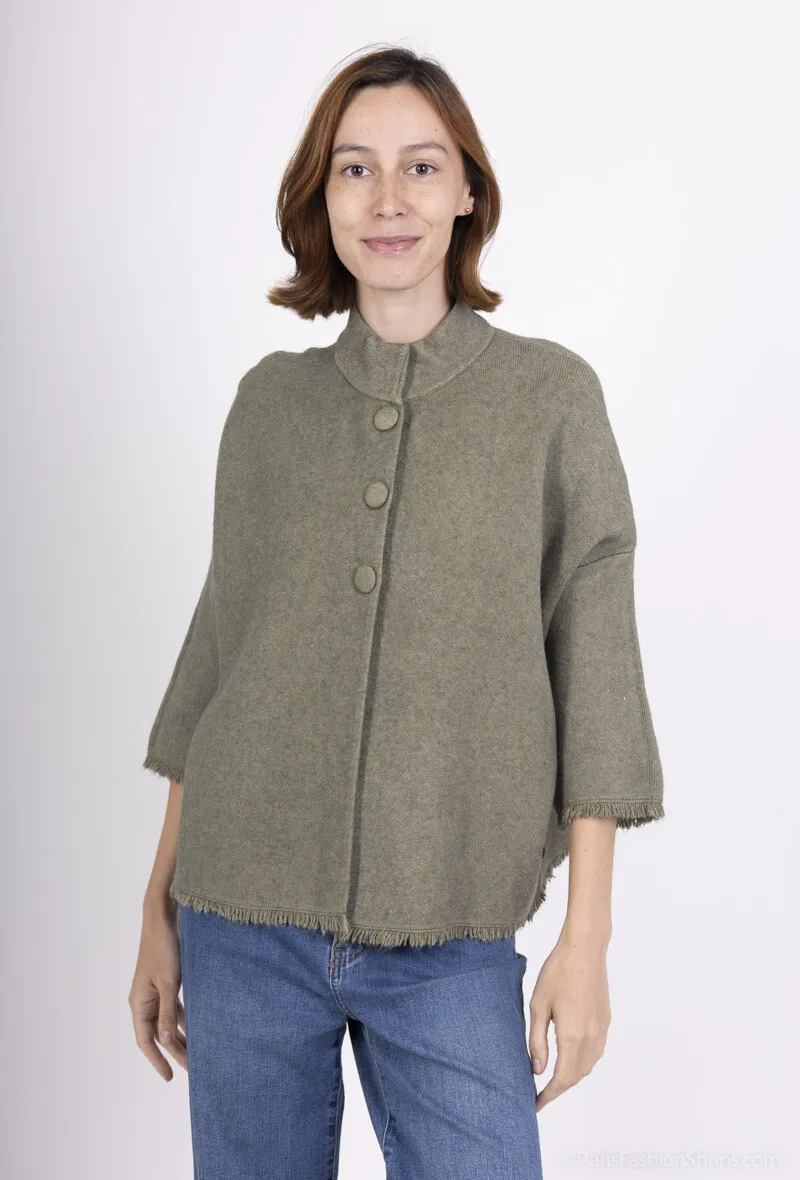 Strickweste mit 3 Knöpfen